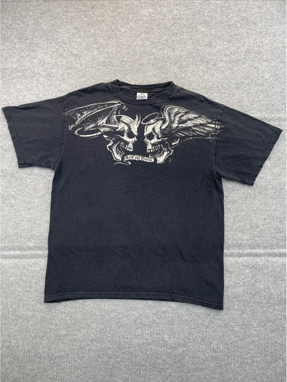 Vintage Seek and Destroy Skulls Graphic T-Shirt Black Men's